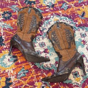 Brown Heel Cowboy Boots Size 8.5